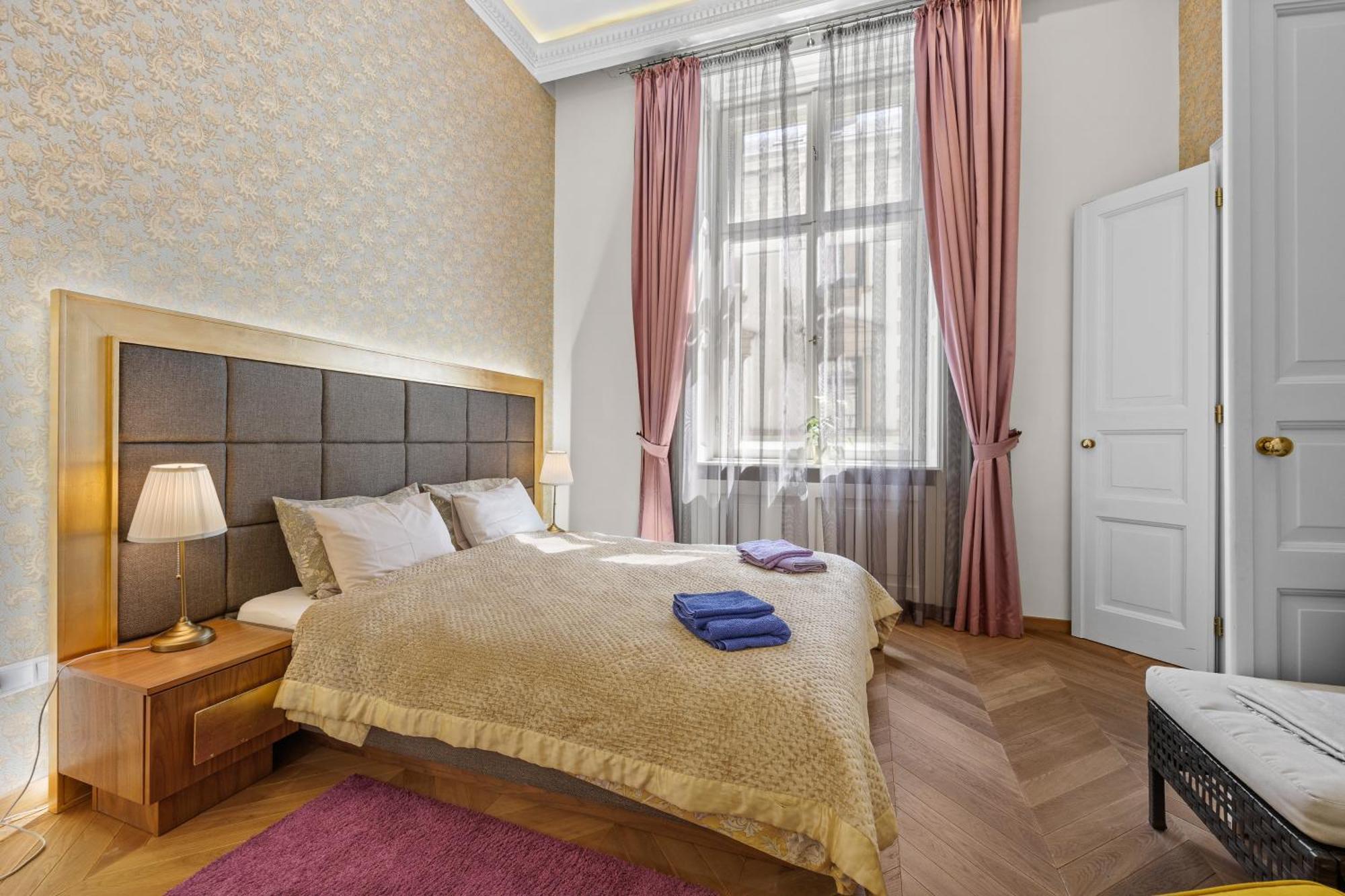 בודפשט Count Zrinyi Basilica Luxurious Residence מראה חיצוני תמונה